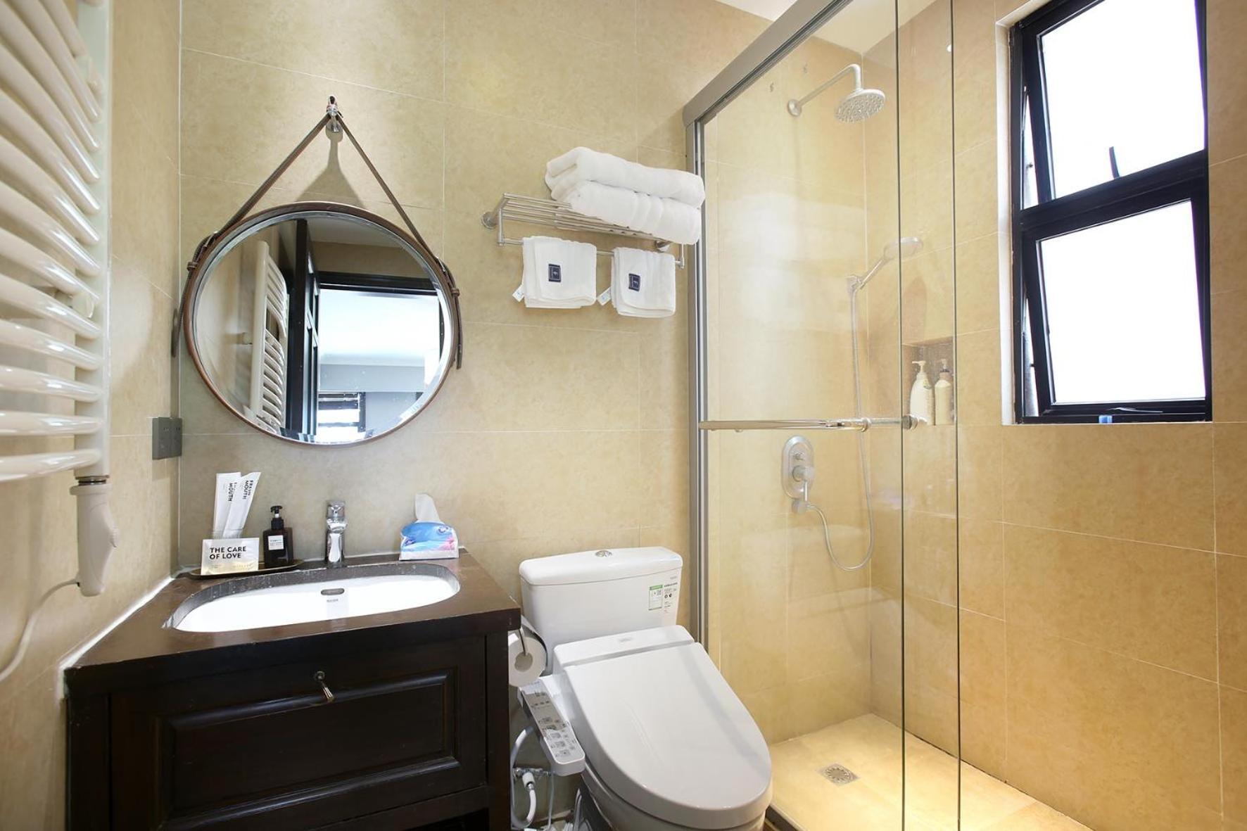 Shanghai Downtown Hills Boutique Guesthouse - Near Metro Line 7, Exit 3, Changping Road Pokoj fotografie