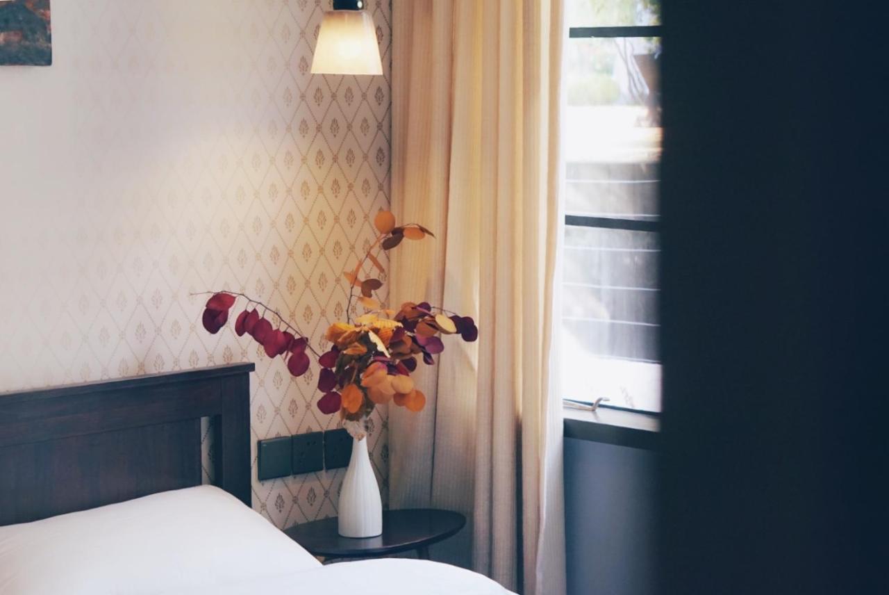 Shanghai Downtown Hills Boutique Guesthouse - Near Metro Line 7, Exit 3, Changping Road Exteriér fotografie