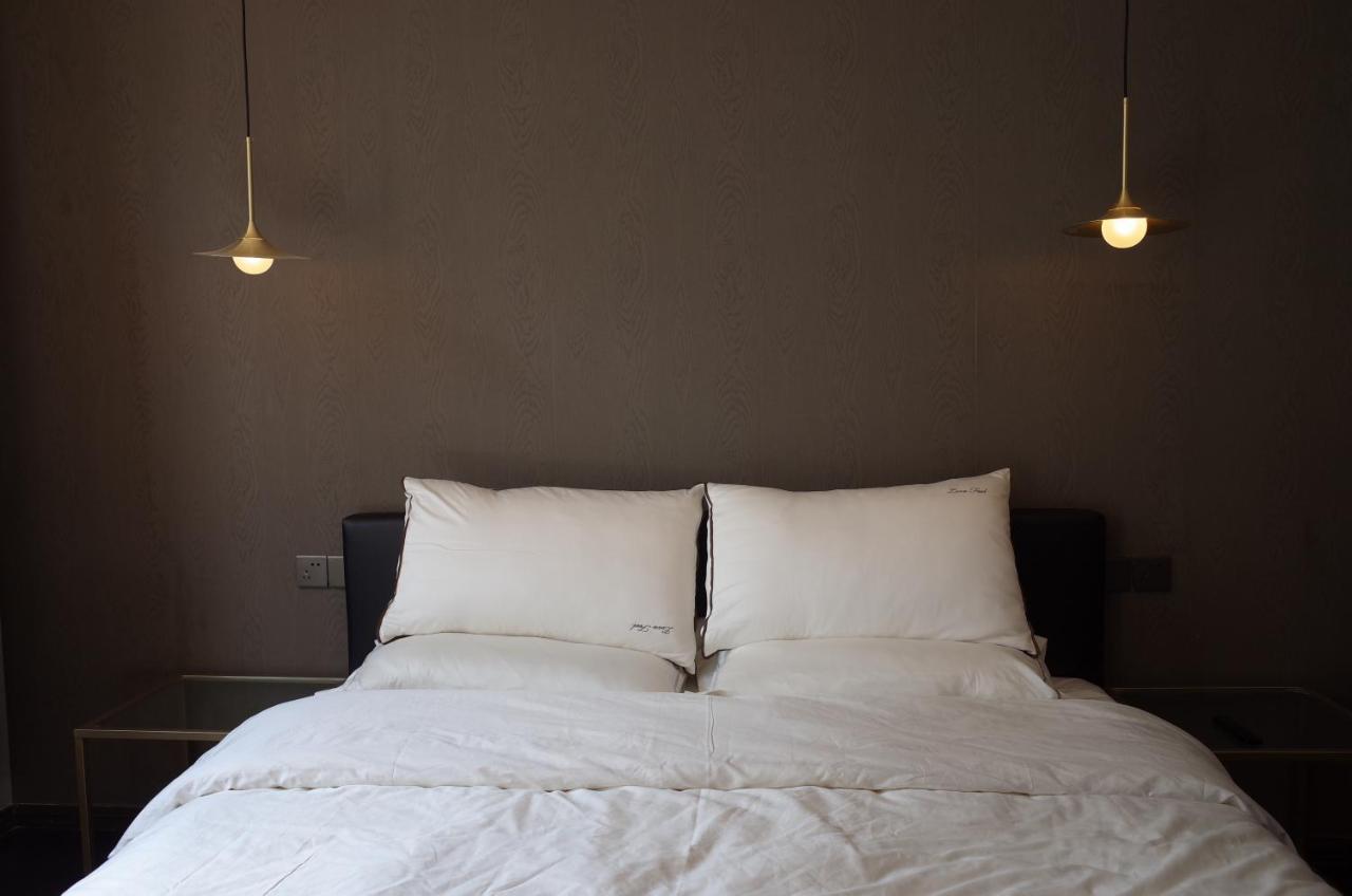 Shanghai Downtown Hills Boutique Guesthouse - Near Metro Line 7, Exit 3, Changping Road Exteriér fotografie